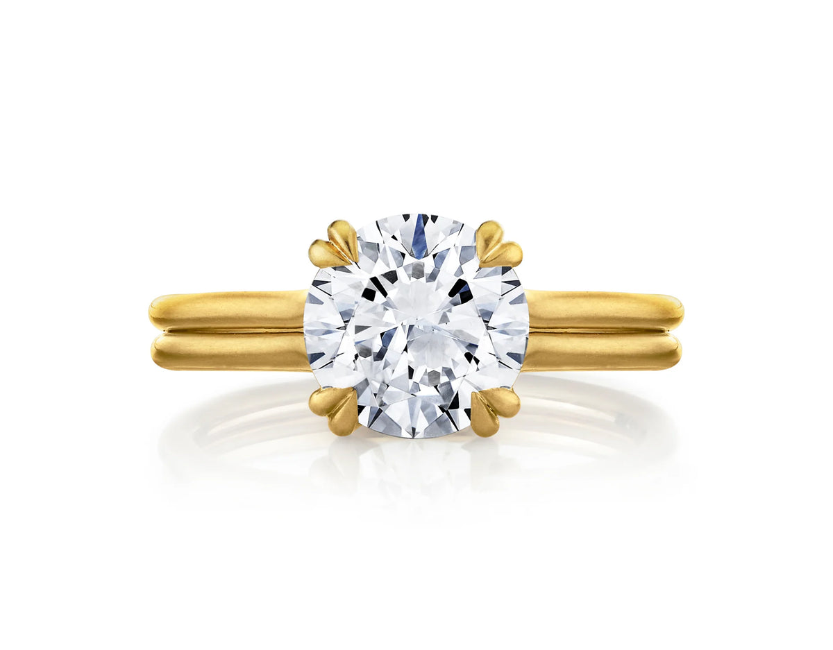 Classic round solitaire engagement ring online