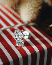 4.00 carat + VS2-VS1 , D-E COLOUR,  LAB GROWN DIAMOND EARRINGS