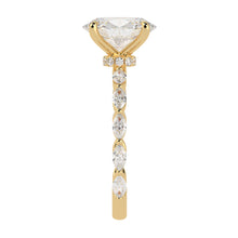 Stunning Oval Cut Diamond Engagement Ring