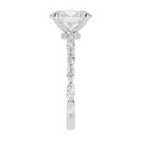 Stunning Oval Cut Diamond Engagement Ring