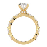 Stunning Oval Cut Diamond Engagement Ring