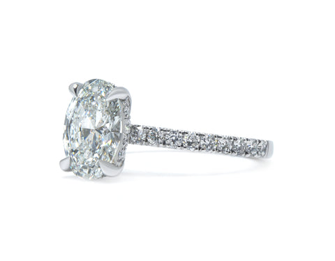 Hidden Halo Oval Brilliant Cut French Cut Pavè