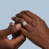 Solitaire with a collar 2.00+ ct D-E/VS