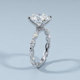 Stunning Oval Cut Diamond Engagement Ring