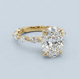 Stunning Oval Cut Diamond Engagement Ring