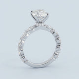 Stunning Oval Cut Diamond Engagement Ring
