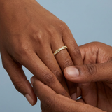 Round diamond twist wedding band