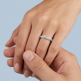Round diamond twist wedding band