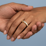 Alternating three round wedding band