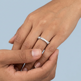Alternating three round wedding band
