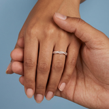 Round diamond twist wedding band