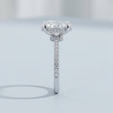 Two-Tone Oval Side-Edge Halo Ring Setting
