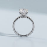 Two-Tone Oval Side-Edge Halo Ring Setting