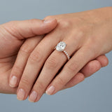 Two-Tone Oval Side-Edge Halo Ring Setting