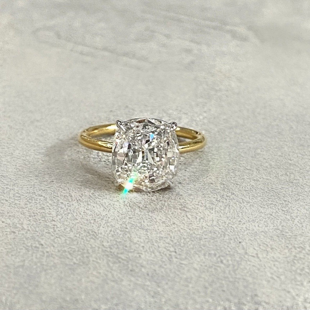 Cushion cut diamond ring